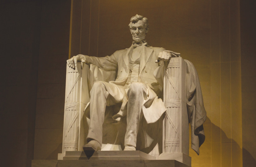  THE LINCOLN Memorial, Washington. (credit: PUBLICDOMAINPICTURES.NET)