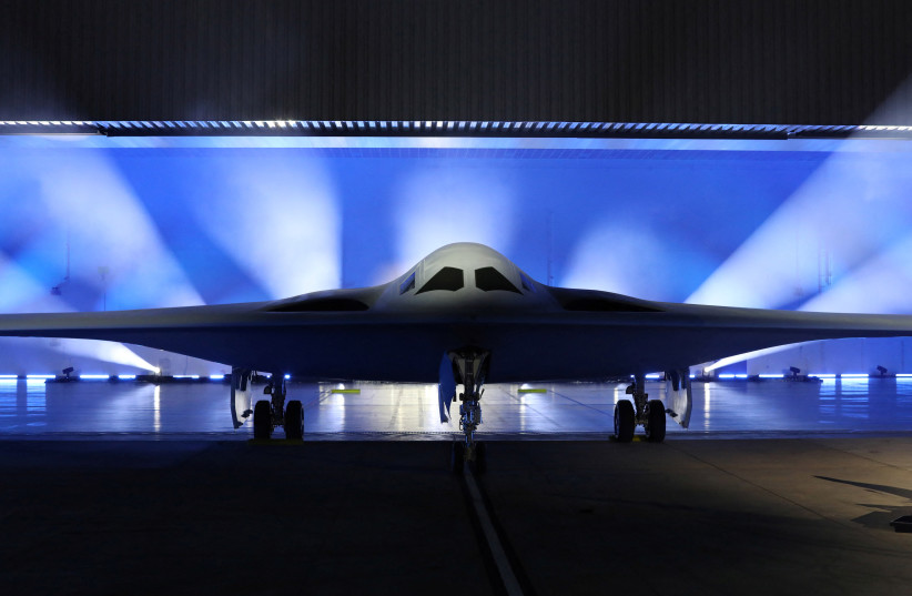  Northrop Grumman unveils the B-21 Raider, a new high-tech stealth bomber developed for the U.S. Air Force, during an event in Palmdale, California, U.S., December 2, 2022 (credit: DAVID SWANSON/REUTERS)
