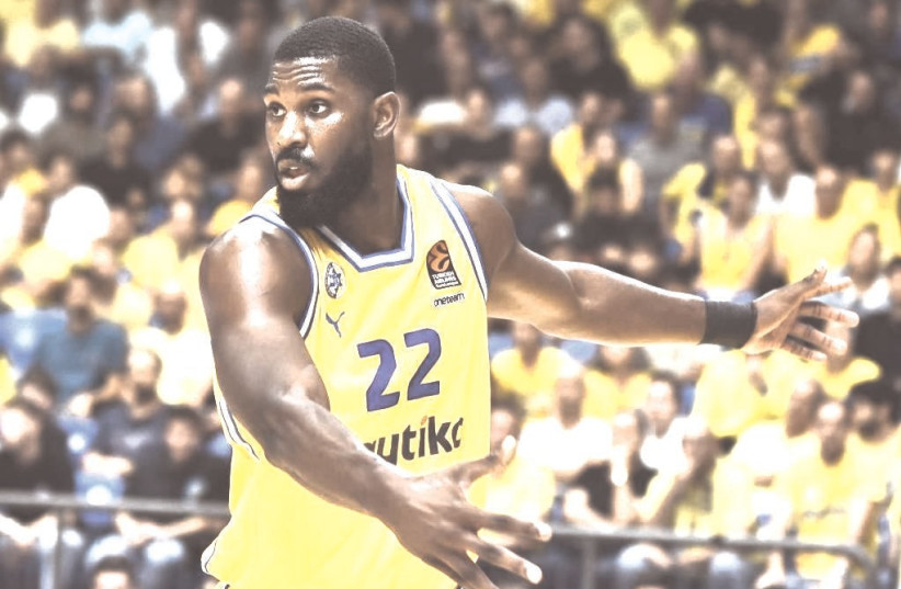  ALEX POYTHRESS tried to play through injury, but the Maccabi Tel Aviv big man needs surgery now, leaving yet another glaring hole that the club needs to fill. (photo credit: DOV HALICKMAN/COURTESY)