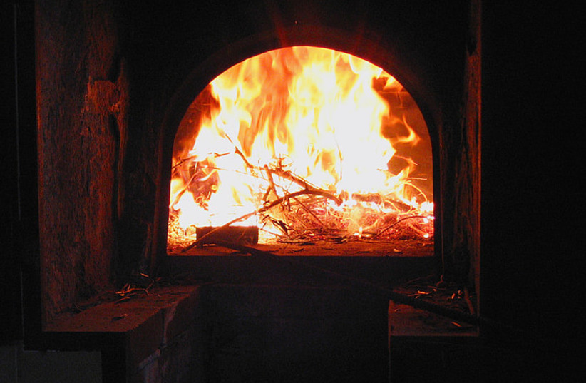 Medieval oven, now used for pizza purposes (photo credit: WIKIMEDIA)