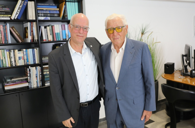  Prof. Ariel Porat, President of Tel Aviv University (left) with Sir Frank Lowy (photo credit: TEL AVIV UNIVERSITY)