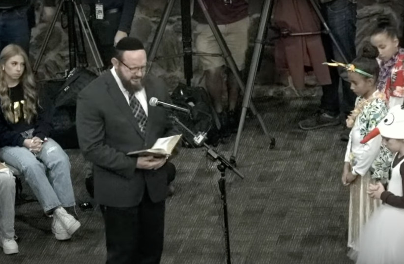 School board that banned Anne Frank book invited Messianic 'rabbi' - Vimarsana News