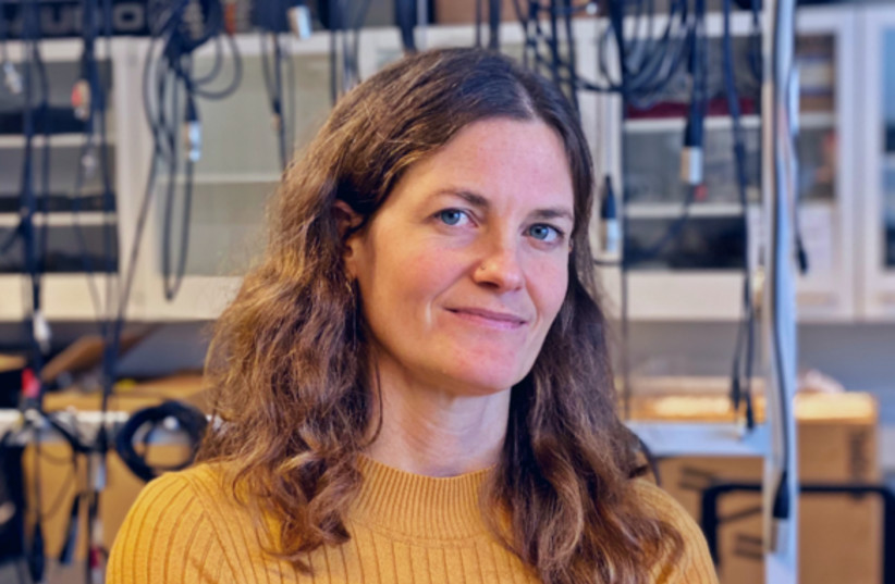  Researcher Prof. Elodie Briefer in front of recording equipment. (credit: KRISTIAN BJØRN-HANSEN/UNIVERSITY OF COPENHAGEN)
