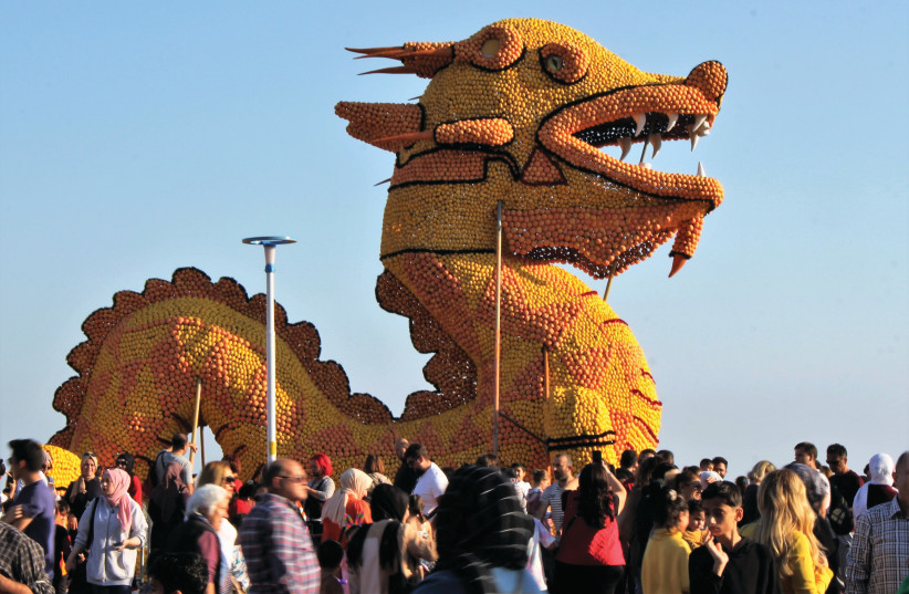  A GIANT dragon statue made of oranges, lemons and grapefruit on display on the promenade at the site of the Mersin Citrus Festival. (credit: ORI LEWIS)