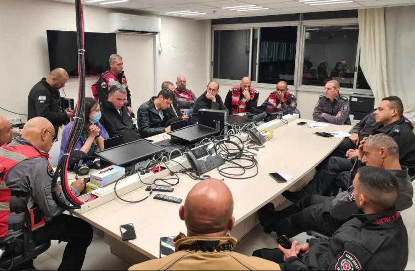  Israel's Fire and Rescue Services southern command hold assessment after a fire at Soroka Medical Center in Beersheba left one patient dead, December 28, 2022. (photo credit: FIRE AND RESCUE SERVICE SOUTHERN DISTRICT)