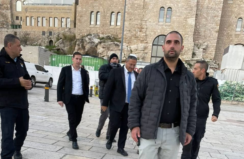  National Security Minister Itamar Ben-Gvir on Temple Mount on Tuesday, January 3, 2023 (credit: VIA MAARIV ONLINE)