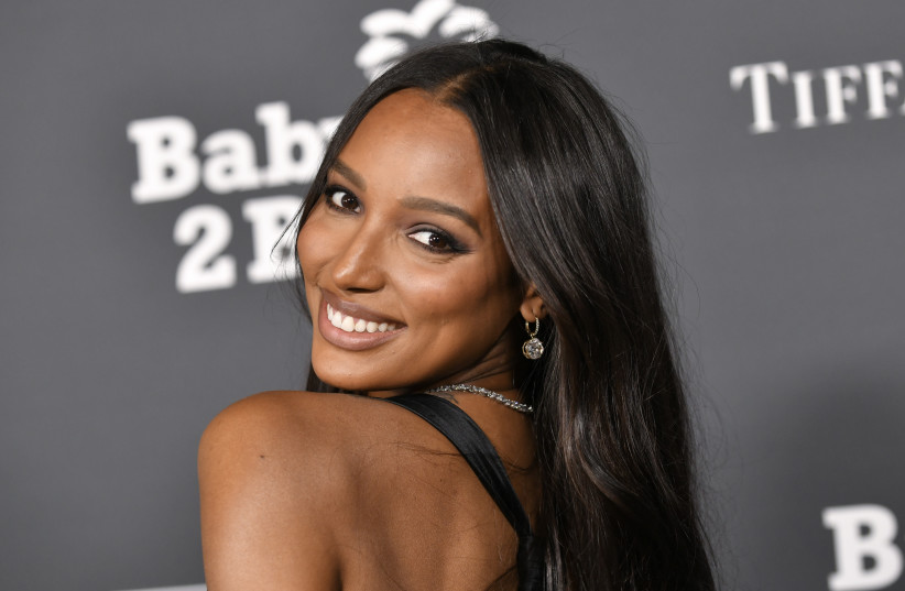 Jasmine Tookes attends the 2022 Baby2Baby Gala presented by Paul Mitchell at Pacific Design Center on November 12, 2022 in West Hollywood, California. (credit: RODIN ECKENROTH/GETTY IMAGES)