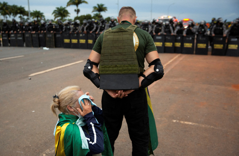  Bolsonaro backers ransack Brazil presidential palace, Congress and Supreme Court in Brasilia (photo credit: REUTERS)