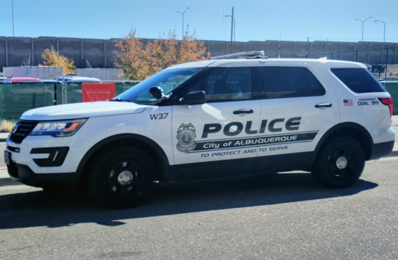 Albuquerque police Ford utility vehicle (photo credit: TRICK ON/CC BY-SA 4.0 (https://creativecommons.org/licenses/by-sa/4.0)/VIA WIKIMEDIA COMMONS)