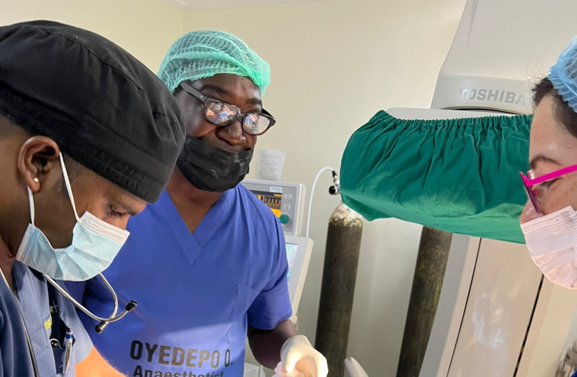  Sheba Medical Center staff training local doctors in Ilorin, Nigeria, (credit: SHEBA MEDICAL CENTER)