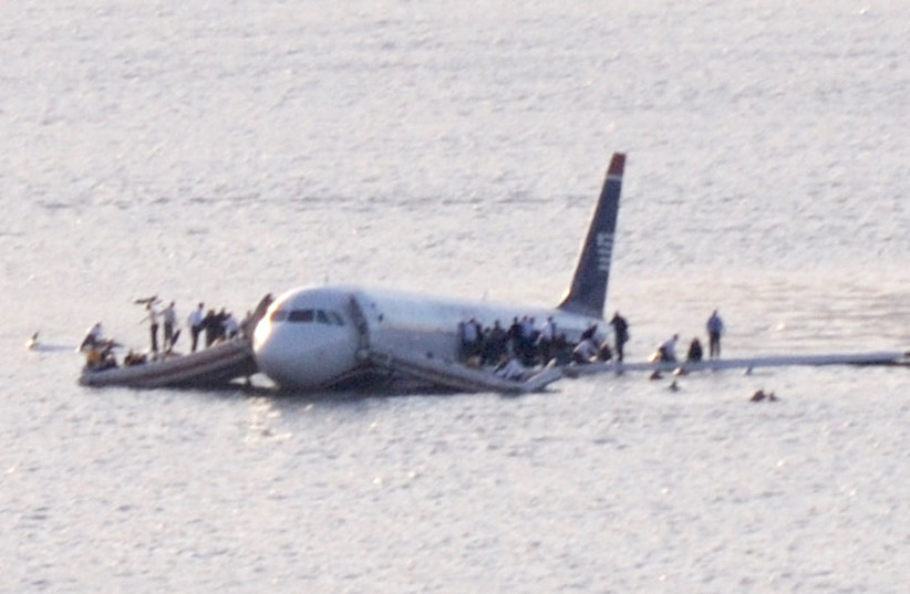  US Airways Flight 1549, which made an emergency landing in the Hudson River in New York (Illustrative). (credit: Wikimedia Commons)
