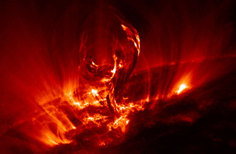  Filament erupting during a solar flare, seen at EUV wavelengths that show both emission and absorption (Illustrative). (credit: Wikimedia Commons)