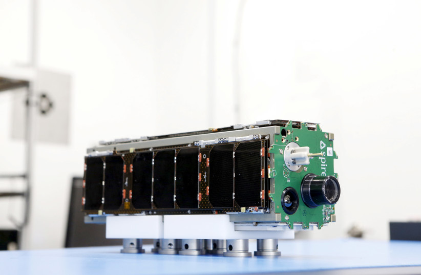  One of Spire's Lemur 2-2.0 satellites is seen during a tour of Spire's nano-satellite facility in San Francisco, California January 6, 2016. (credit: REUTERS/BECK DIEFENBACH)
