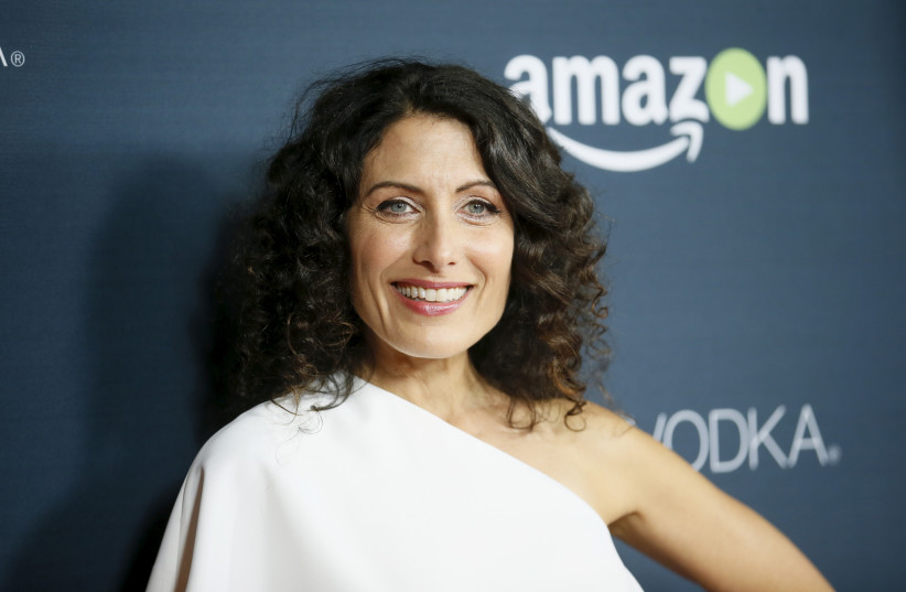  Actress Lisa Edelstein poses at a screening of Season Two of Amazon's Original Series "Transparent" in West Hollywood, California November 9, 2015. (photo credit: REUTERS/DANNY MOLOSHOK)