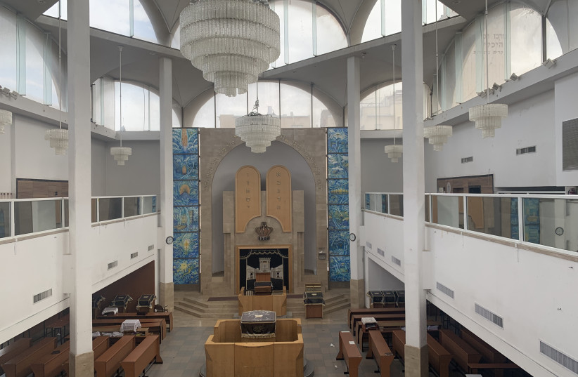  NADVORNA MAIN synagogue interior. (credit: JACOB SOLOMON)