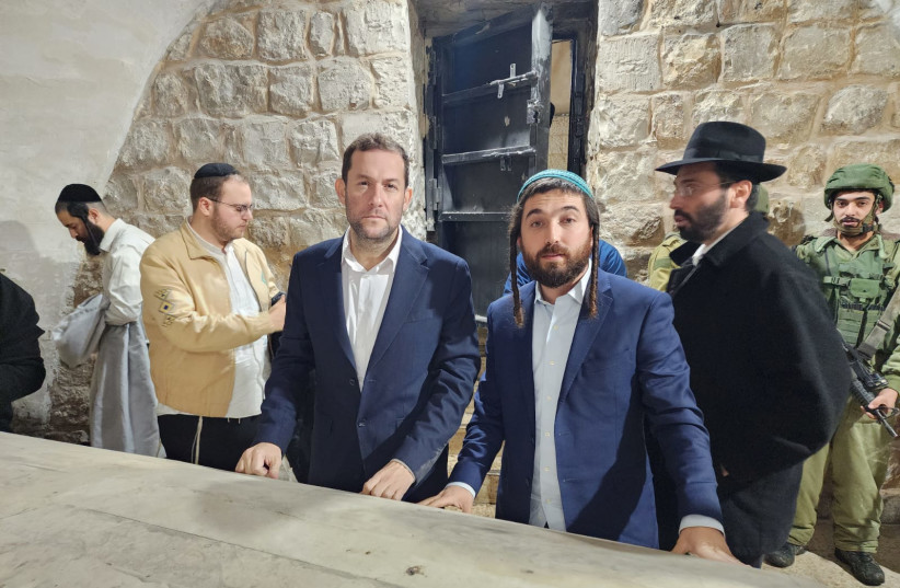  Incoming MK Zvi Sukkot and Samaria Regional Council head Yossi Dagan at Joseph's Tomb (credit: SAMARIA REGIONAL COUNCIL)