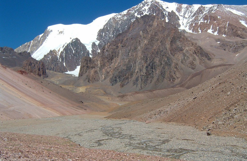  Mount Mercedario, the 8th highest peak of the Andes. (photo credit: DAVID BOLIUS/WIKIMEDIA COMMONS)