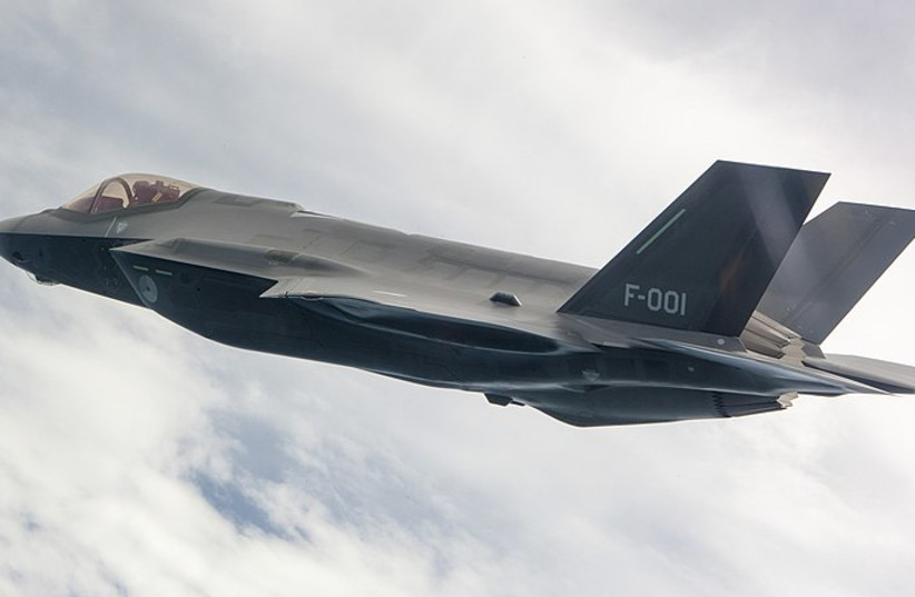 Un avion à réaction F-35.  (crédit photo : Wikimedia Commons)