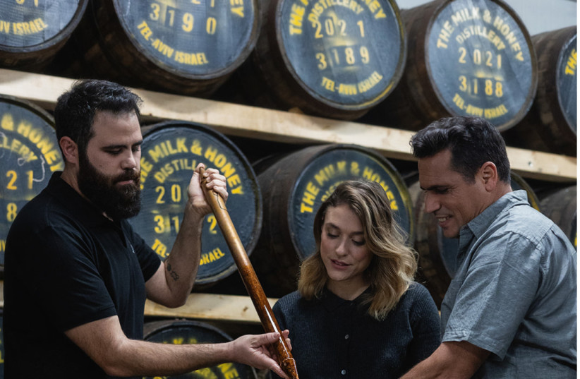 Israeli distillery honored at the 2023 World Whiskey Awards - Vimarsana News