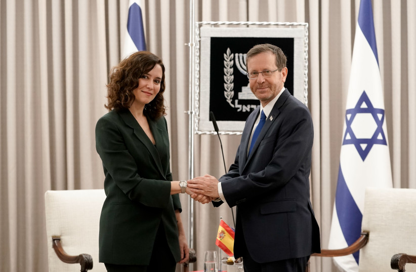  Senior Spanish politician Isabel Díaz Ayuso is seen meeting with Israeli President Isaac Herzog in Jerusalem. (photo credit: Dani Pozo)