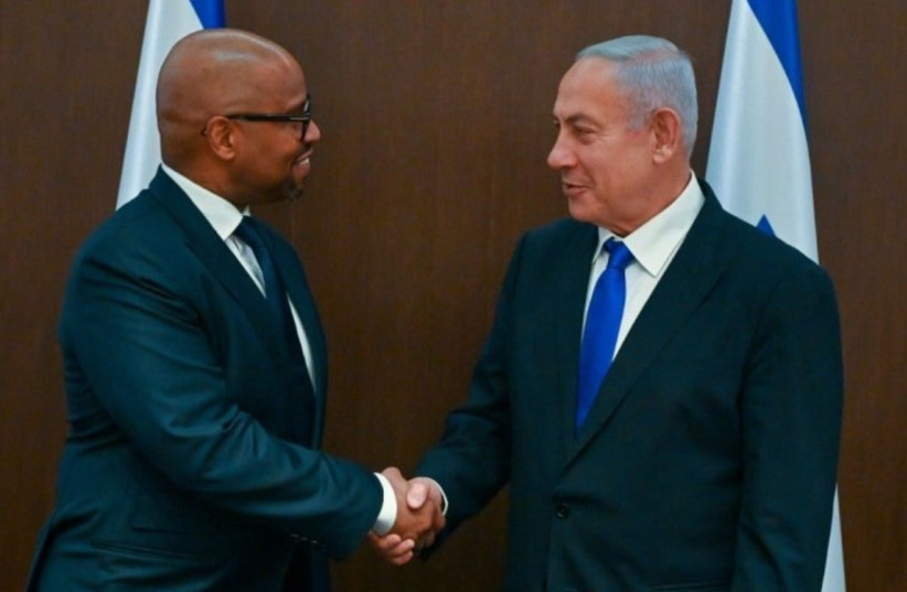 PM Netanyahu meets with Boeing CEO Ted Colbert - Vimarsana News