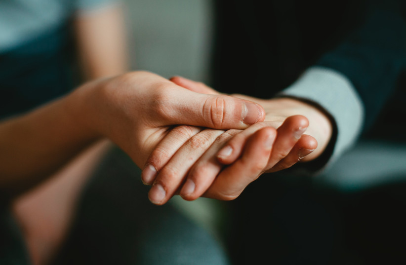 Do Jews have the obligation to help strangers? - Vimarsana News