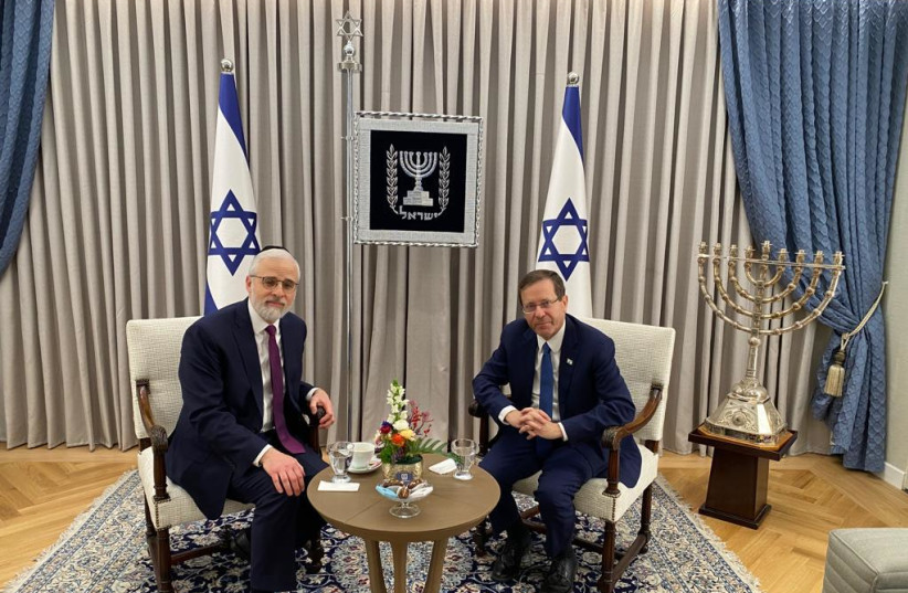  Rabbi Moshe Hauer with President Isaac Herzog (credit: The Orthodox Union)