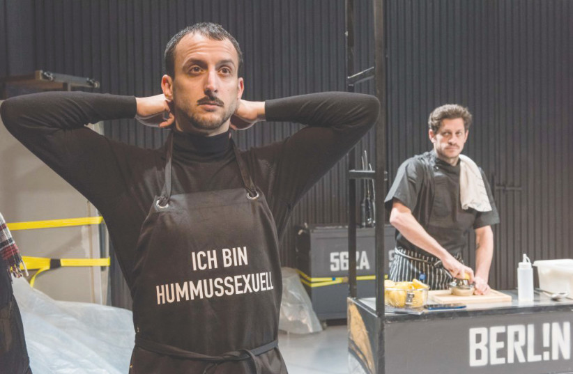  AN ISRAELI COUPLE in Berlin in the play ‘Shalom Lach Eretz.’  (photo credit: Cameri Theatre/Gallery)