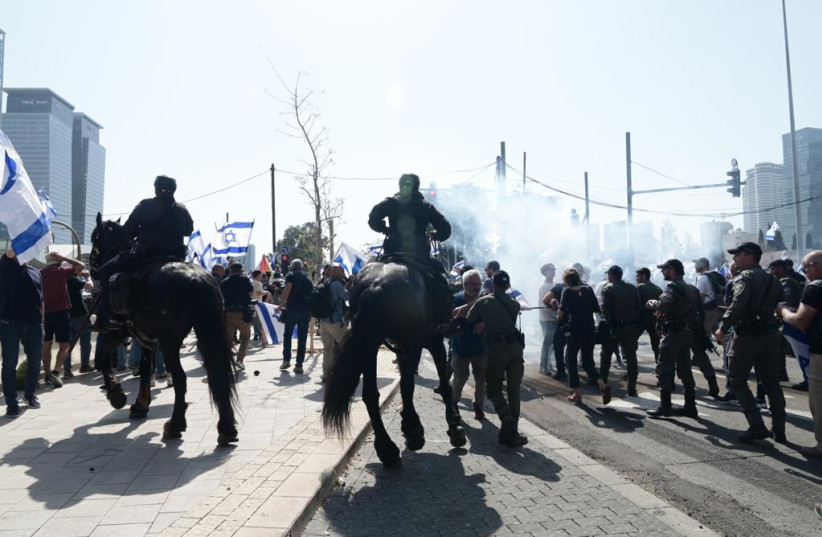 Protests disrupted Israeli democracy, police violence was a consequence - Vimarsana News