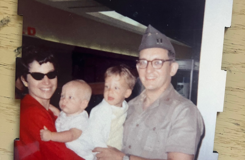  THE WRITER served as chaplain at Fort Sill, Oklahoma; with wife, Rita, and children Elissa and Avie.  (photo credit: COURTESY DAVID GEFFEN)