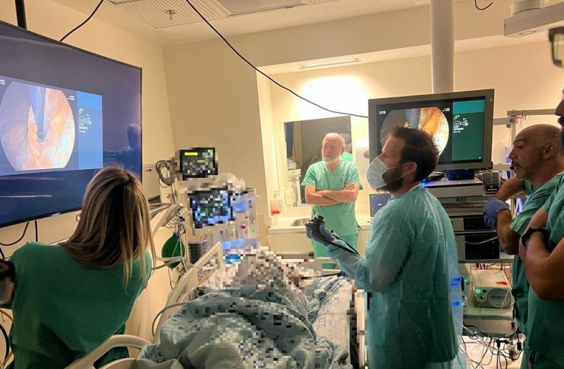 Specialists at Jerusalem’s Shaare Zedek Medical Center have performed for the first time in Israel an innovative endoscopic procedure that successfully treats patients suffering from heartburn acid reflux and can come instead of surgery. (photo credit: SHAARE ZEDEK MEDICAL CENTER)