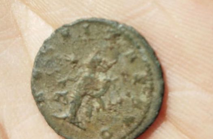  Coin depicting Emperor Gallienus. (credit: MECHAEL OSBAND)