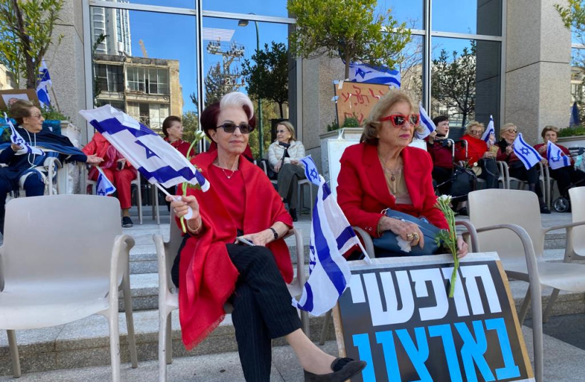  Israeli retirees protest against the Israeli government's planned judicial overhaul in Tel Aviv, March 16, 2023. (photo credit: AVSHALOM SASSONI/MAARIV)