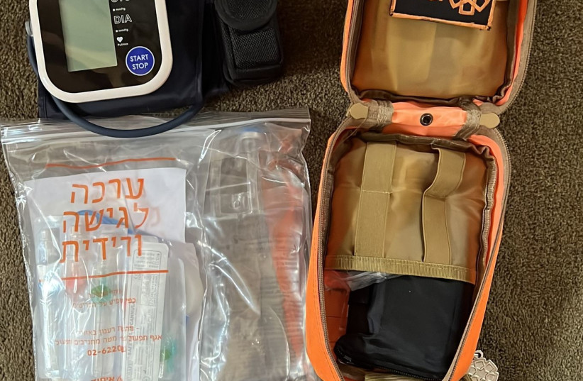  United Hatzalah volunteer EMT Yisrael Kahan's medical kit (credit: UNITED HATZALAH‏)