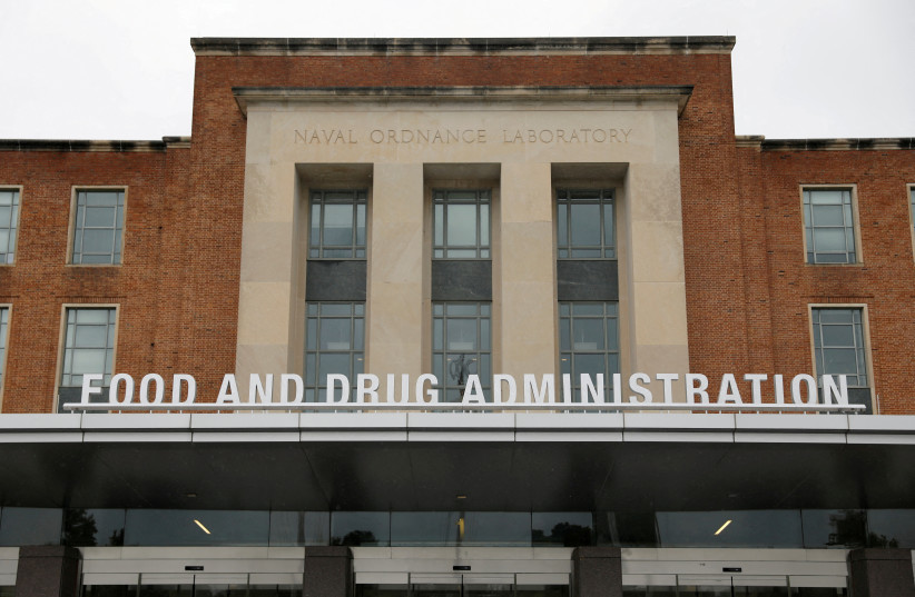 Signage is seen outside of the Food and Drug Administration (FDA) headquarters in White Oak, Maryland, U.S., August 29, 2020. (credit: REUTERS/ANDREW KELLY/FILE PHOTO)