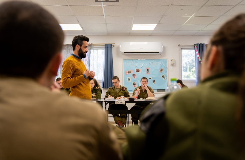  DANIEL MADMON teaches a class in Jewish history to Nativ conversion students. (credit: IDF SPOKESPERSON'S UNIT)
