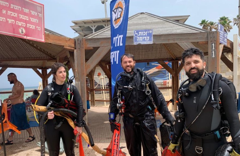 Ministry of Environmental Protection is leading underwater cleaning dives throughout June (photo credit: MINISTRY OF ENVIRONMENTAL PROTECTION)
