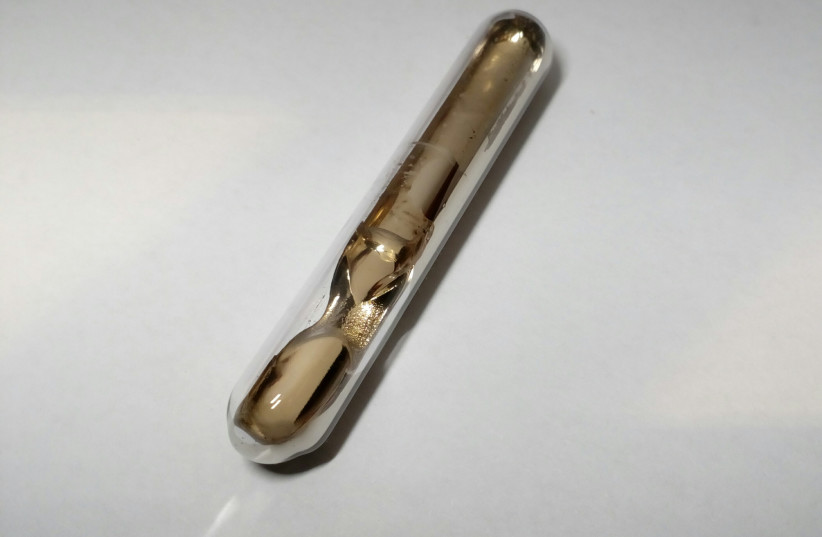  Golden cesium (photo credit: Wikimedia Commons)