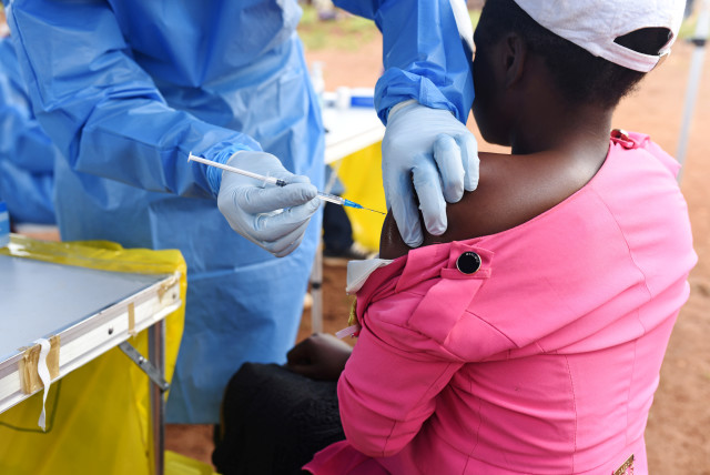 Optøjer strubehoved Selv tak Ivory Coast begins Ebola vaccinations after case confirmed in Abidjan - The  Jerusalem Post