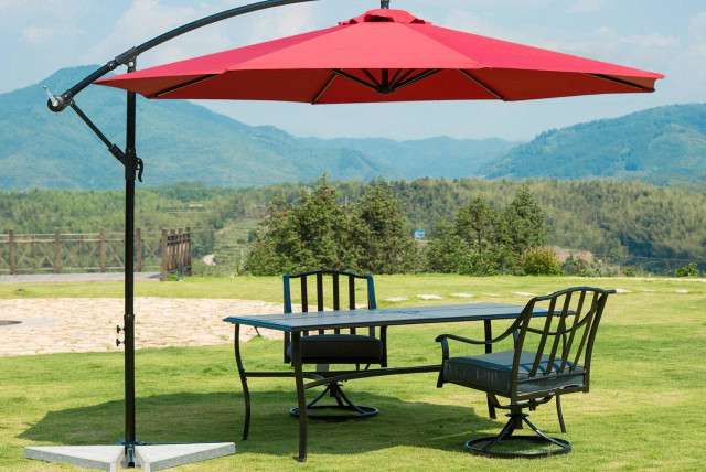 6 Cantilever Patio Backyard Umbrellas, Best Solar Lighted Patio Umbrella