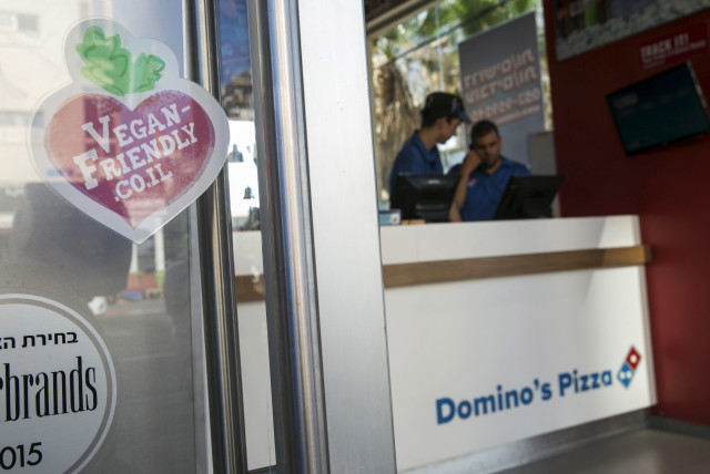 dief Hervat Het kantoor Domino's Pizza to offer kosher mehadrin menu for first time - The Jerusalem  Post