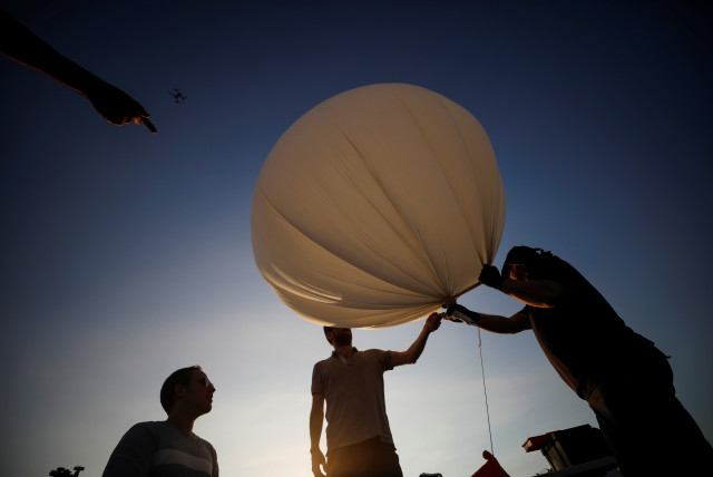 Israeli startup to fight carbon emissions with balloons