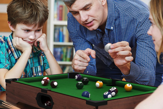and Toddlers Mini Tabletop Portable Billiards Game for Adults Single Set Srenta Mini Pool Table Kids 