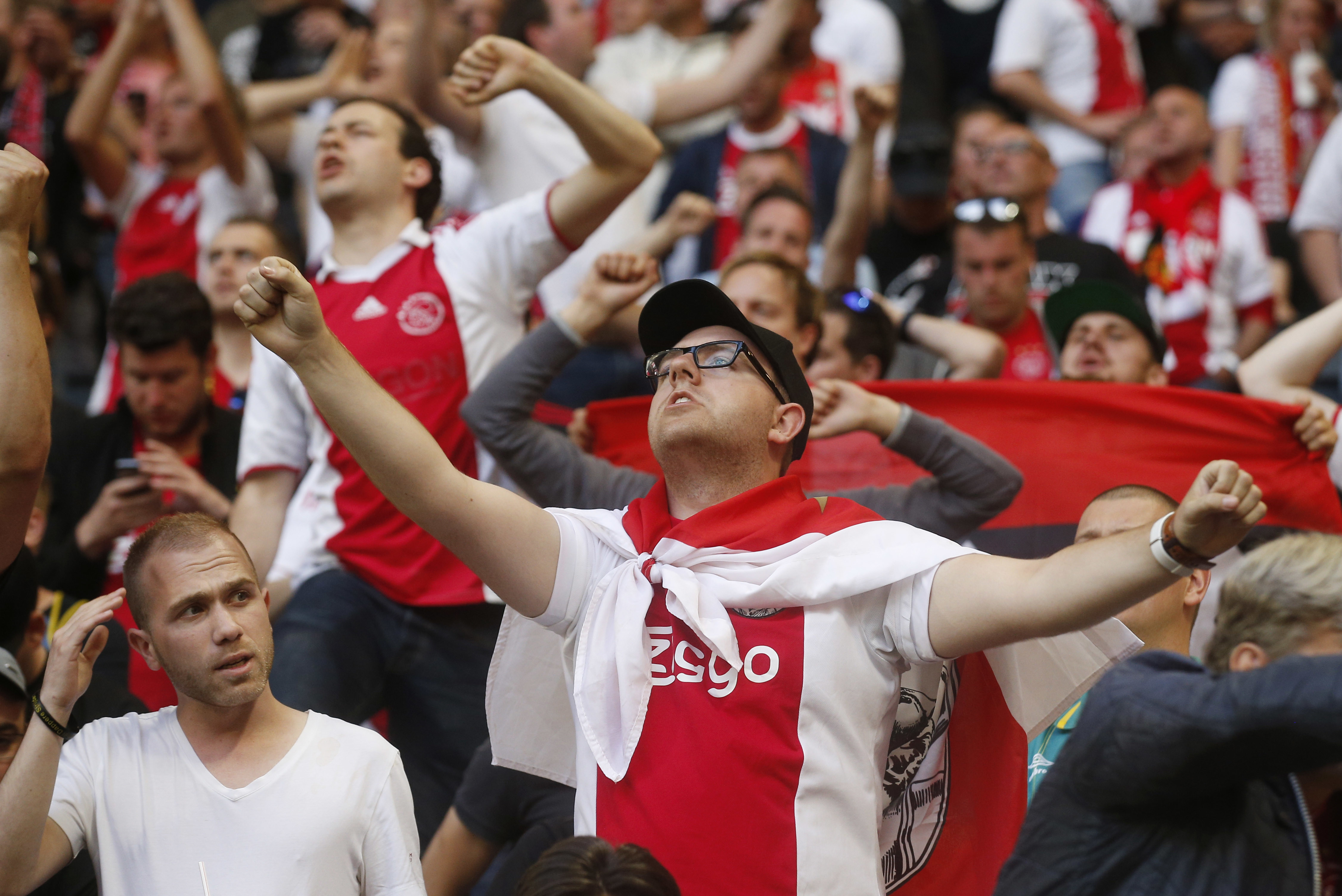 Ajax fans in the stands before the Europa League Final against Manchester United, 24 May, 2017 (Reuters/Ints Kalnins Livepic)