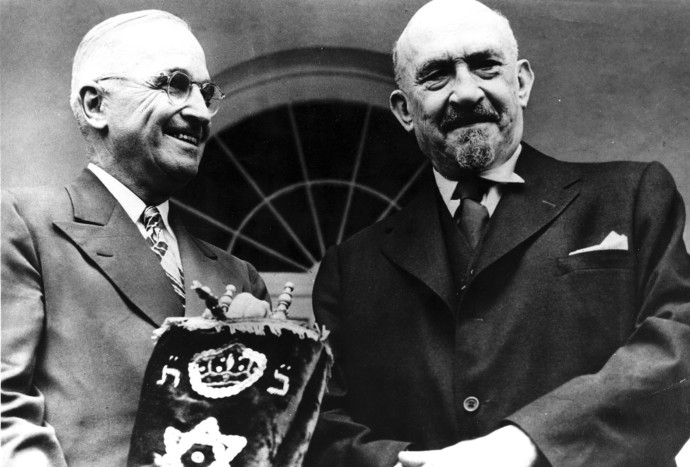 ISRAEL’S FIRST president Chaim Weizmann presents US president Harry Truman with a Torah in 1948. (Credit: COURTESY HARRY S. TRUMAN LIBRARY & MUSEUM)