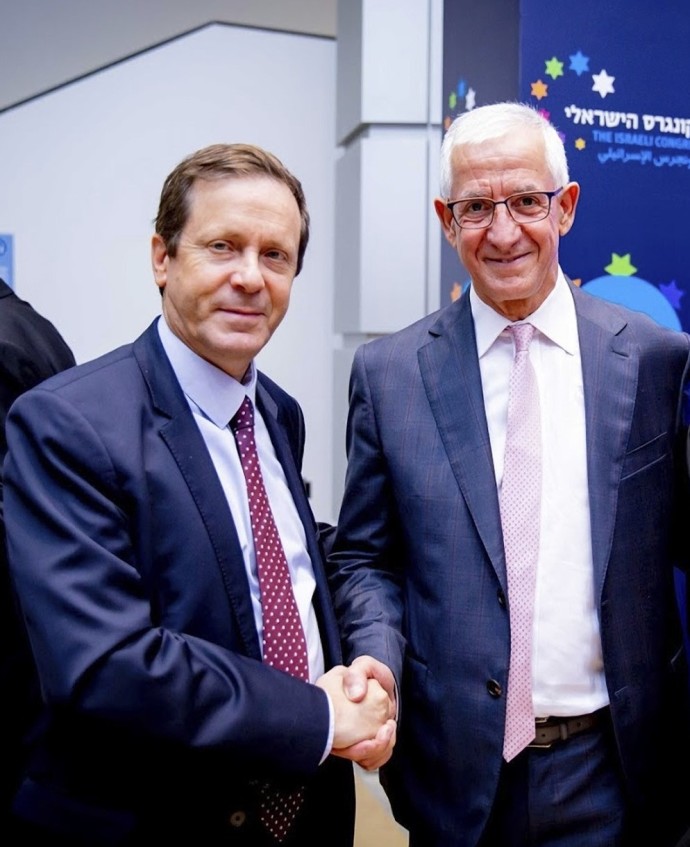 Haim Taib and President Herzog at The Israeli Congress’ 2nd annual Gala (Credit: Menomadin Foundation)