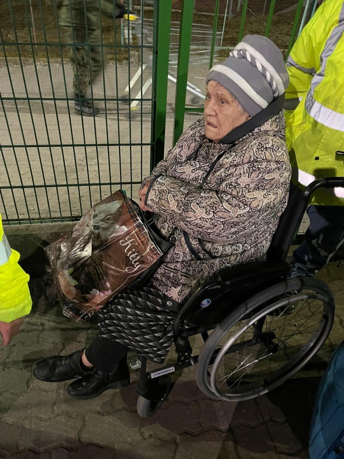 Holocaust survivor Mila Chipornak, 93 from Mariupol, is rescued by the International Fellowship of Christians and Jews and Yad Ezer L'Haver to be brought to Israel (Credit: Yad Ezer L'Haver)