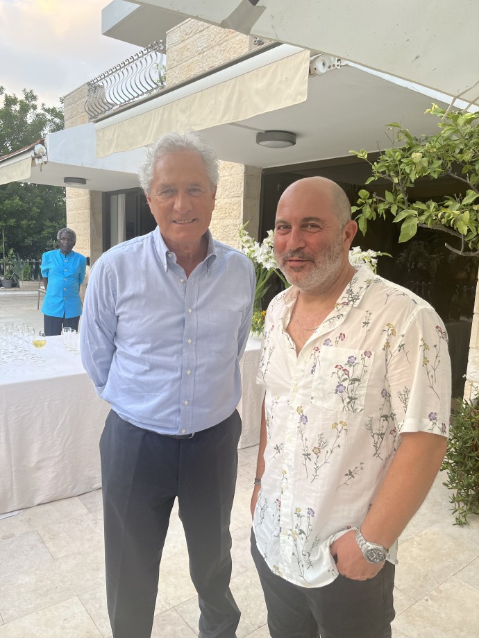 LIOR RAZ, star of ‘Fauda,’ with Francesco Rutelli, president of Anica, Italy’s National Association of Film and Audiovisual Industry. (Credit: Ministry of Foreign Affairs)