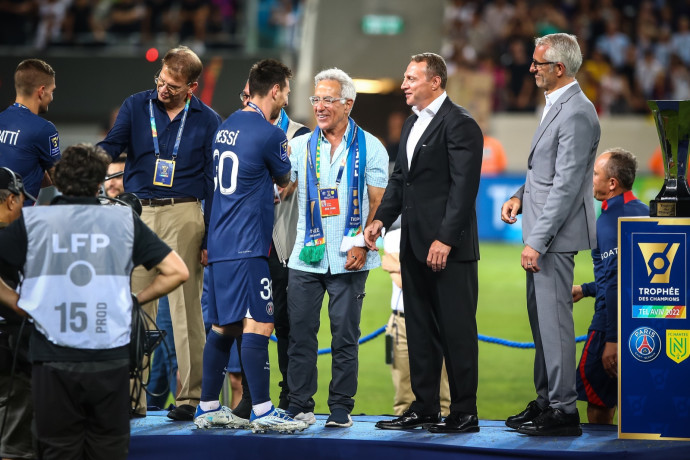 CHAMPIONS TROPHY ceremony: With soccer superstar Lionel Messi (Credit: SEFI MEGRIZO)