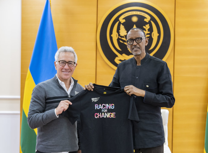 SLVAN ADAMS with Rwandan President Paul Kegame, who has expressed his unequivocal support for the Field of Dreams project that team IPT has initiated in his country (Credit: Office of the President of Rwanda)